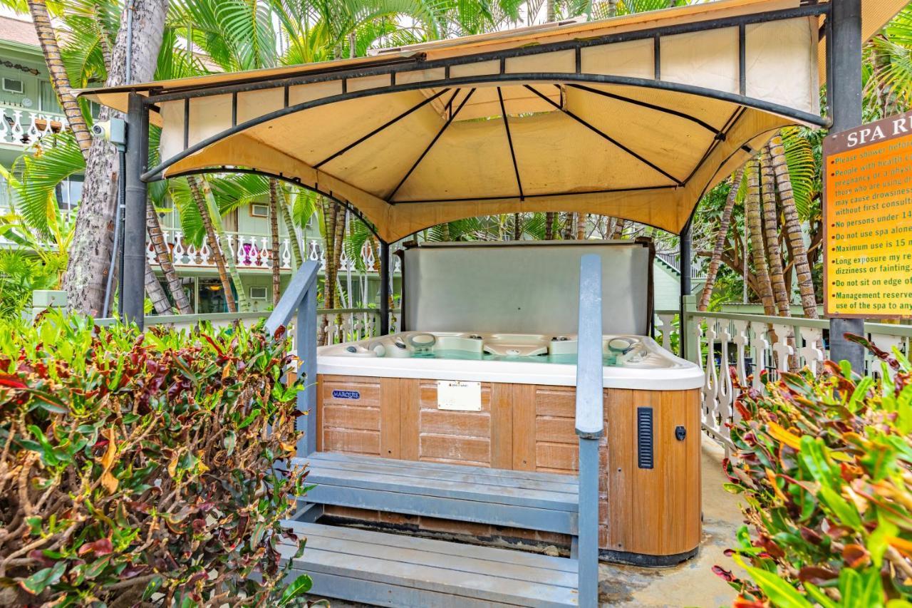 Downtown Hawaiian Theme Condo With Hot Tub, Pool & Beach - Kona Islander Inn Kailua-Kona Esterno foto